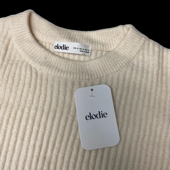 𝅺Elodie Knitted Sweater. - Picture 8 of 10
